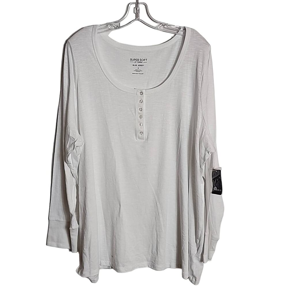 Torrid Bright White Supersoft Slub Scoop Neck Henley Tee. NWT, 3X